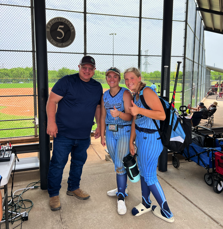 GoldHankins's tweet photo. Great start today going 2-0 in pool at the 2022 Glory Summer Shootout. Girls had a big day with the bats and played solid D. Huge shoutout to Paul Curtis & Chris Quinn (Play-byPlay) with 95.9 KCKL for broadcasting our games.
#IGNation @959KCKLFM @IHartFastpitch @Los_Stuff https://t.co/4J5ik5S2bh