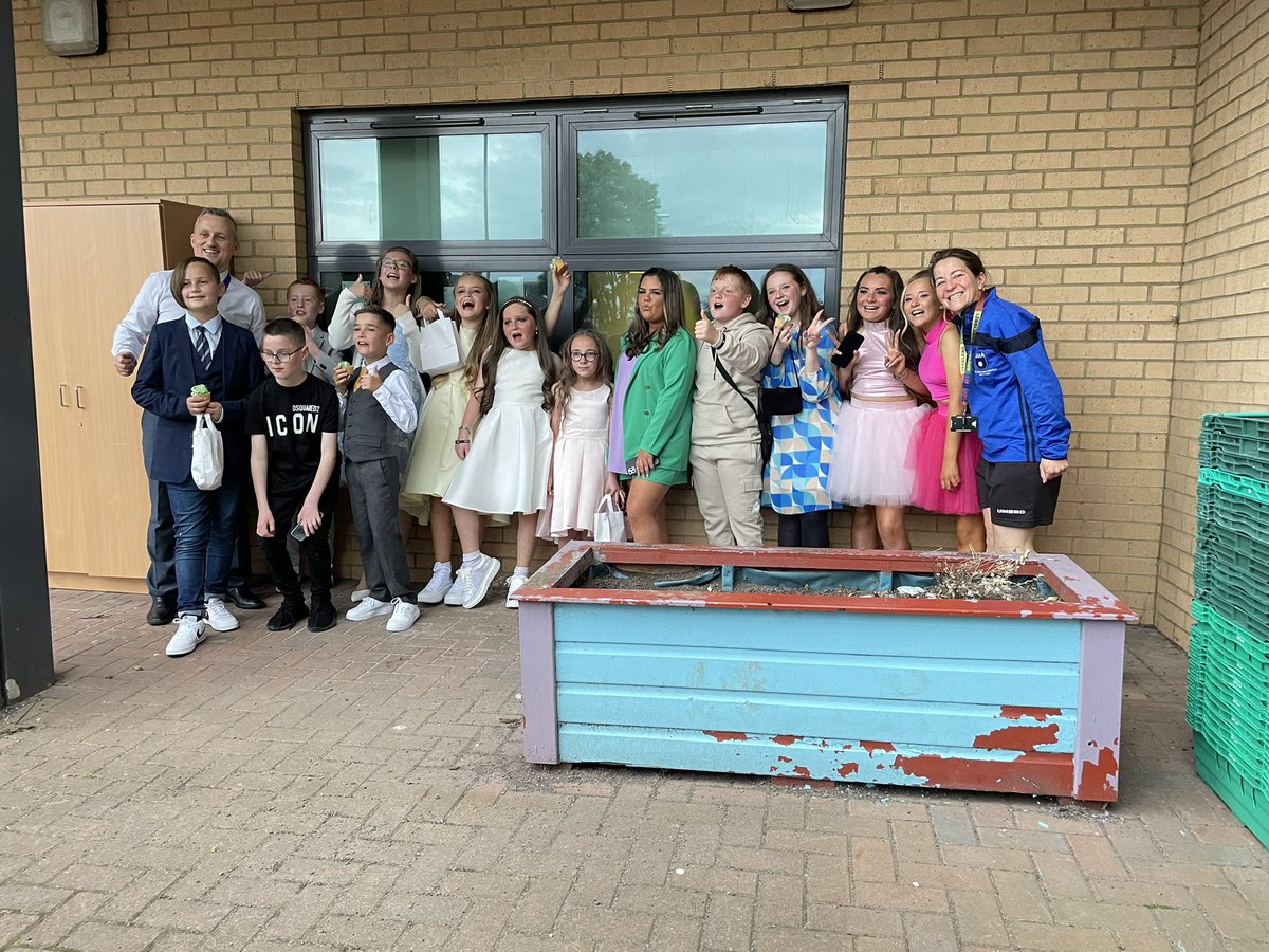 fernreaderX's tweet image. Primary 7 leavers disco 💃🏼 what a 7 years it’s been 🙌🏼 class of 2022 🥳❤️