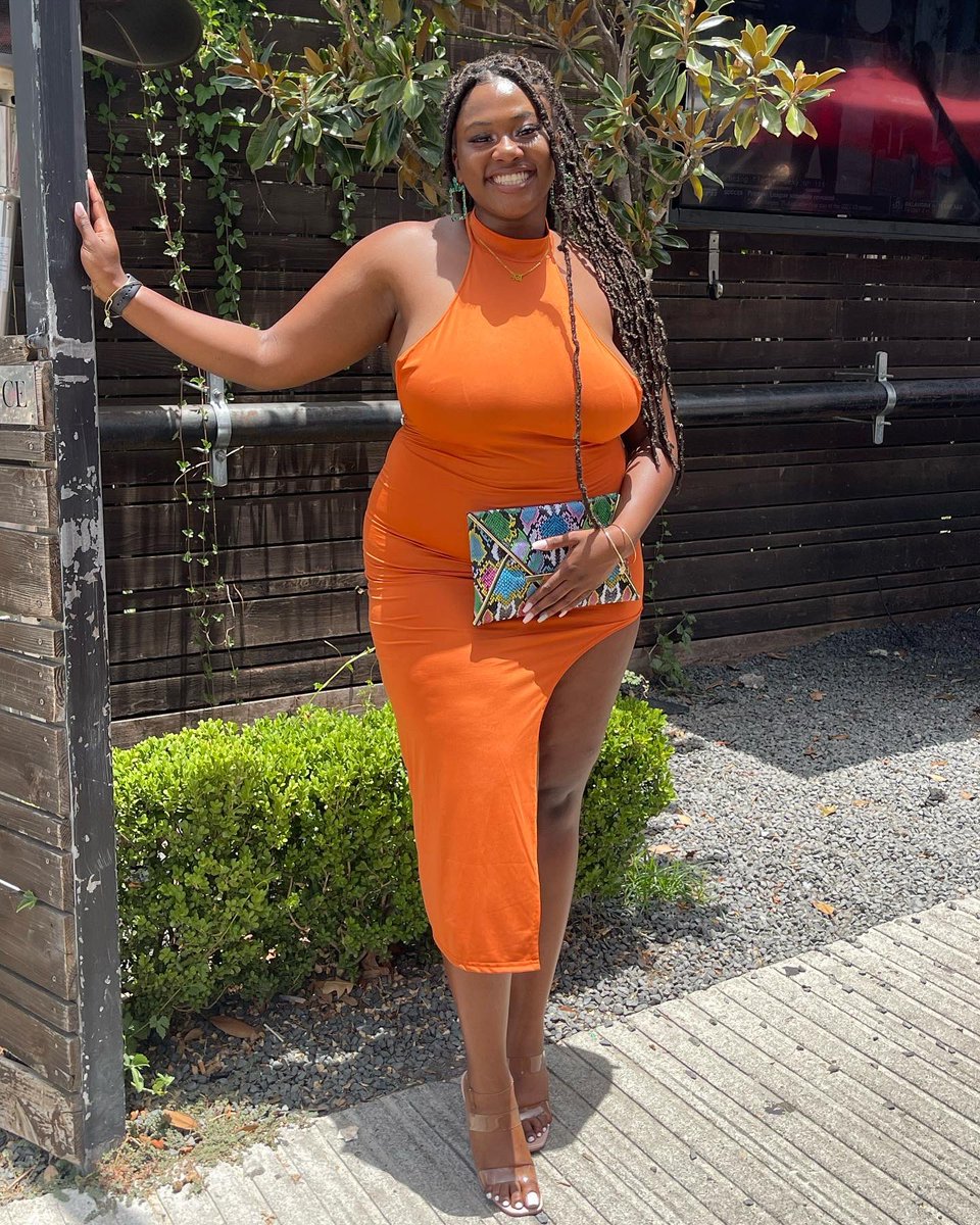ChayKay_'s tweet photo. hard to stay lowkey when everybody notice me🧡 #22 https://t.co/FJTQr6Kwz4