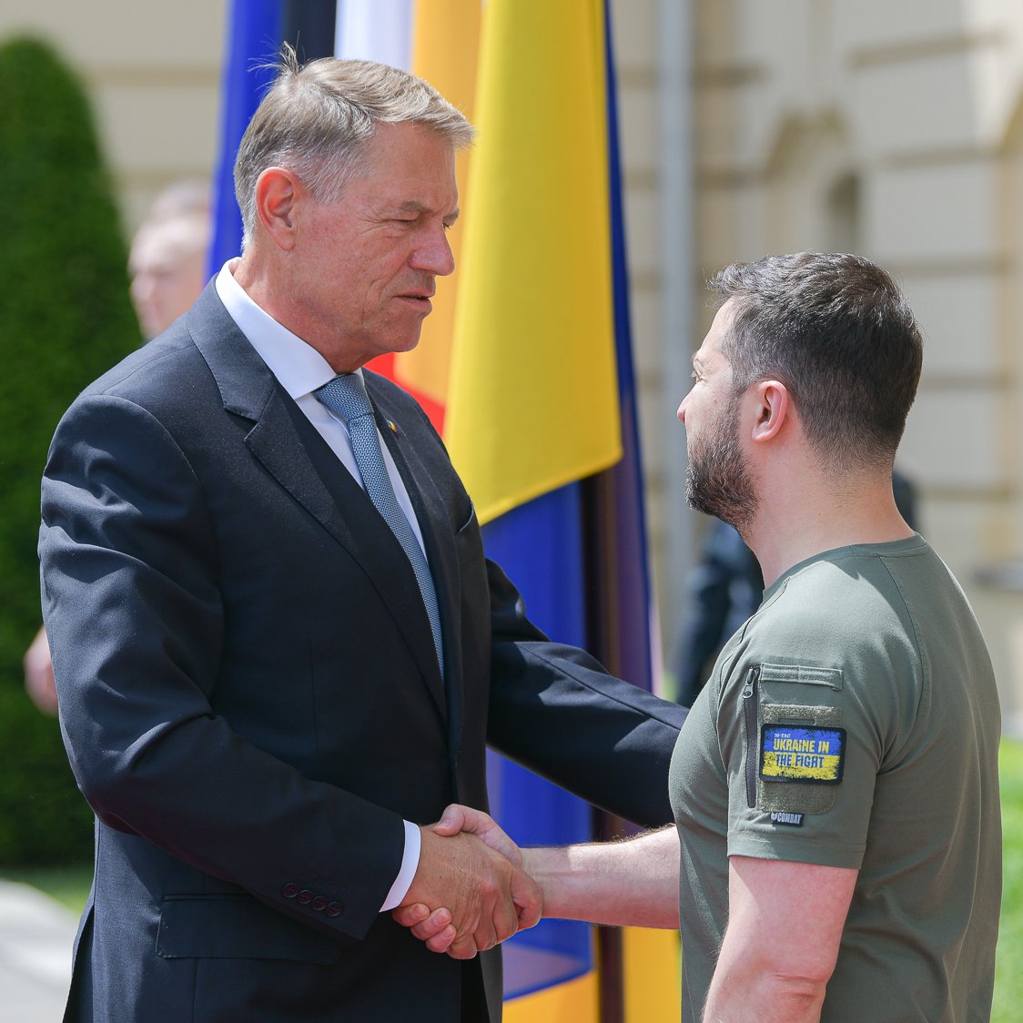 Tsuyoshi Goroku ちゃんとキーウに一緒に来て他4首脳と並んだのに切り取られたルーマニア大統領 彼の役割は小さくないと思うぞ 双方にとって Twitter