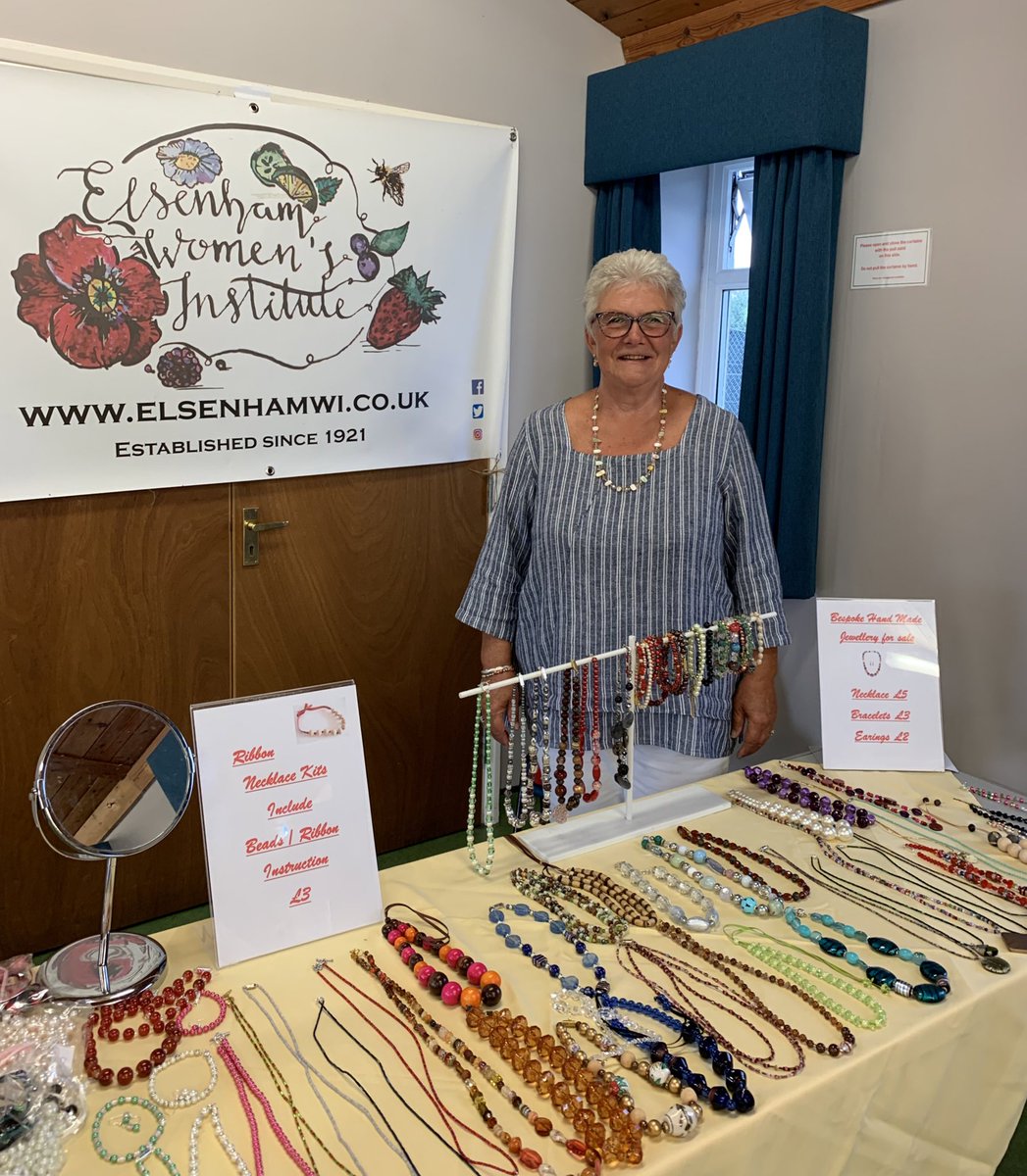 Great monthly meeting with the creatively talented and hugely entertaining Sharon Gould - she shared all her secrets on how to make beautiful jewellery very economically - natty necklaces, here we come 😘 @WILifemagazine @WIEssex @WomensInstitute