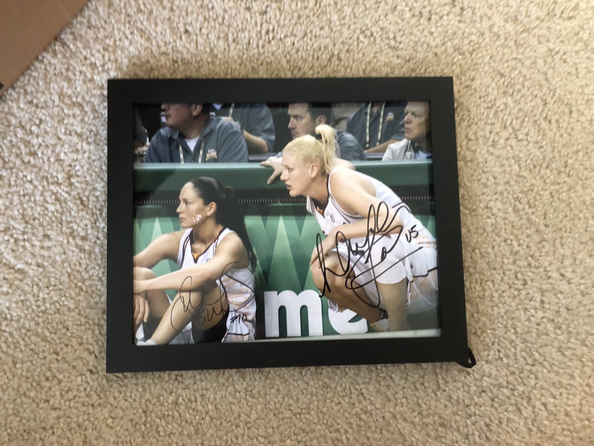 bottechia1998's tweet photo. @S10Bird @seattlestorm https://t.co/hG6XiWBdxf