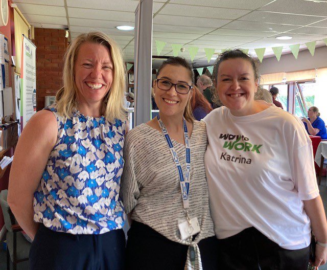 juniorkinguk's tweet photo. Welll done to the team in #Camberley hosting a jobsfair in the Old Dean Estate, bringing employers, providers  and jobs to the heart of the community. 10 immediate job offers with over 90 securing follow up interviews #WaytoWork @Prathiba01 https://t.co/dxYEJU3xOJ