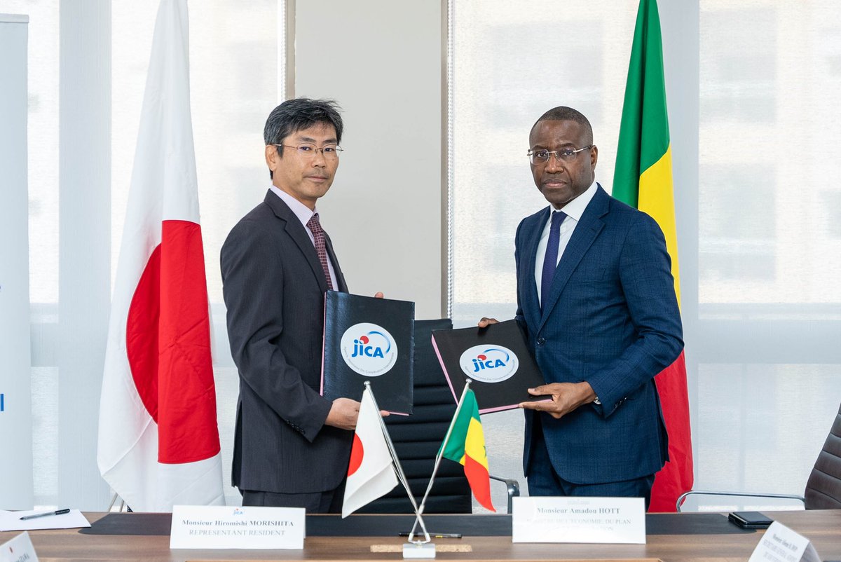 AmadouHott's tweet photo. Je me réjouis de la signature de trois conventions avec la @jica_direct et @JapanEmbSenegal🇯🇵pour 10,474 milliards de Yens, soit 52,370 milliards CFA; en accord avec les priorités du gouv.🇸🇳via le #PAP2A dont le dév. du capital humain et les souverainetés alimentaire et sanitaire https://t.co/IetGpvEQkF