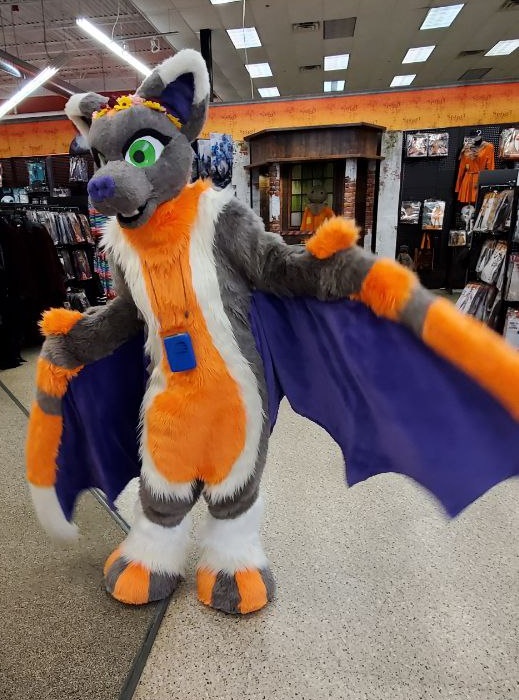 BatsyWatsySuits's tweet photo. Thank you too everyone that wished me a HAPPY BIRTHDAY 🎂 🥳
I love ya all, I want to give out all the bat hugs 🫂 🤗 🦇🧡💜
Everyone deserves a great big bat hug
#bathug #batfursuit #birthdaywishes https://t.co/isjZeWvQ1Z