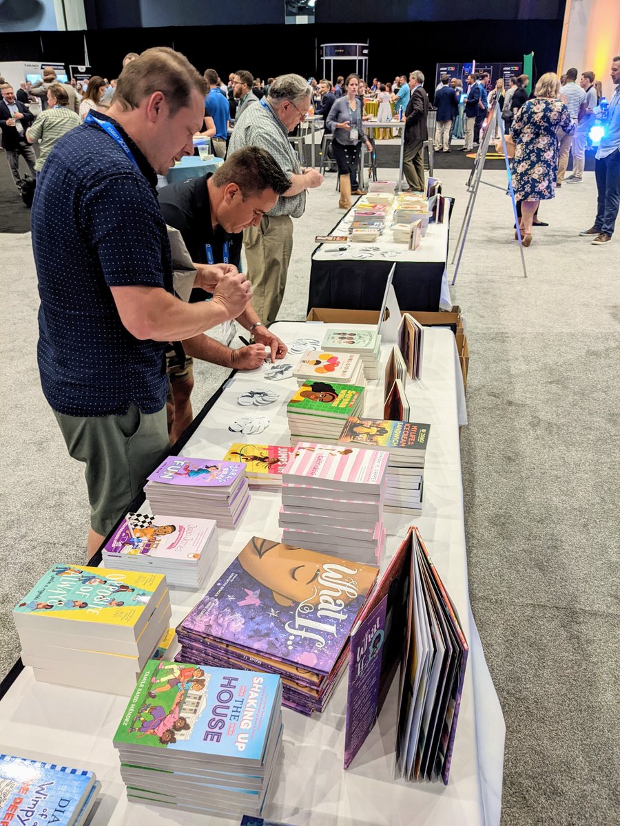 ncino's tweet image. During #nSight2022, attendees and @ncino donated:
 
🍽️ $2,206 to @tableraleigh
📚 Over 500 books to @bookharvestnc
🖥️ 49 video monitors to @TFSNC
 
We’re proud that our presence and partnership with @visitraleigh made a positive impact in more than one way!