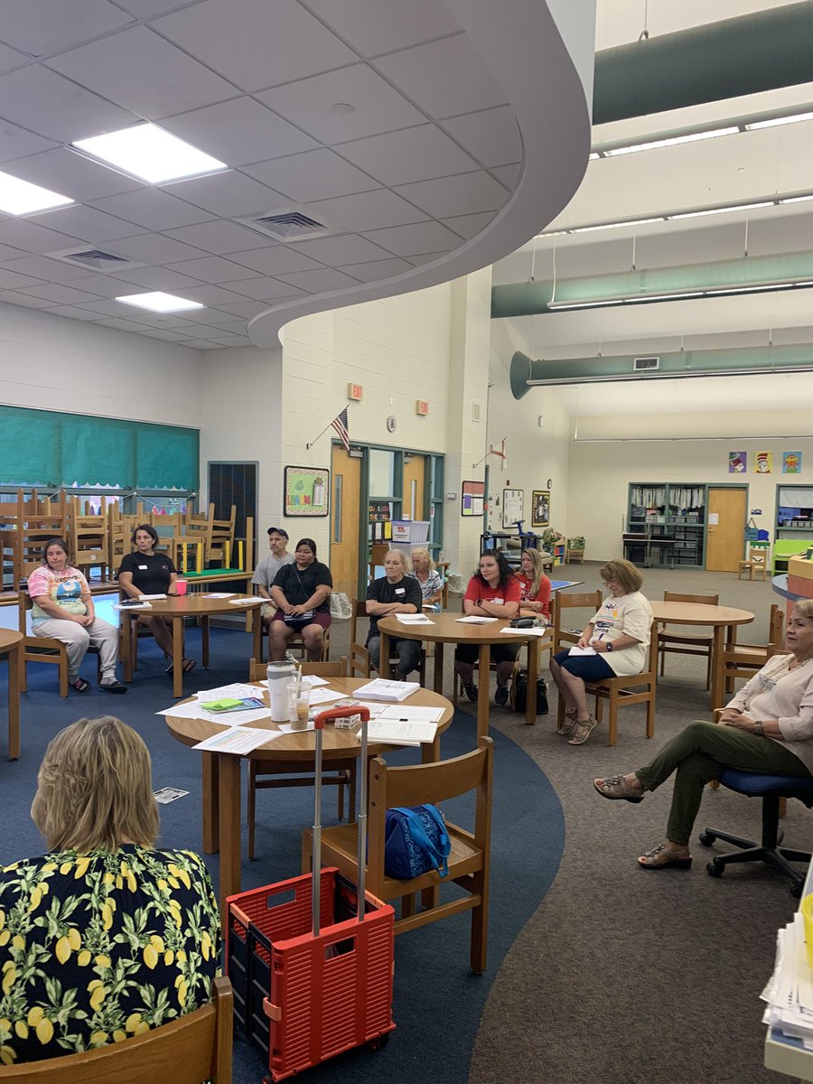 Great group this morning <a href="/oakgroveel/">Oak Grove Elementary</a> for our SOAR Parenting Session. Thank you to the faculty and staff for welcoming me to your school.  And a big thank you to the parents who came and participated.  What a productive morning! <a href="/JEFCOED/">Jefferson County Schools</a> <a href="/jefcoedESL/">JEFCOED ESL</a> <a href="/JefcoedK_5/">📚JEFCOED Elementary Curriculum K-5</a> <a href="/LariValtierra/">Lari Valtierra</a>