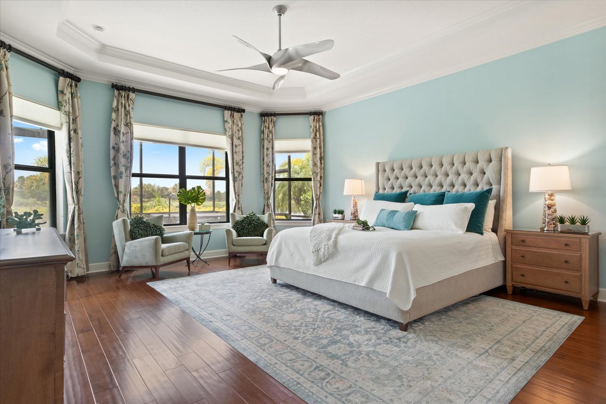 SGC_Homes's tweet photo. 💥 JUST LISTED 💥
-
📍 4824 Cabreo Ct Bradenton, FL 34211
🔥 Offered at $1,550,000
-
3 Bedrooms | 3 Bathrooms | Office/Study | 3,138 SQFT
Located in Esplanade Golf &amp; Country Club of Lakewood Ranch!
-
Contact Matt Rode for more details!
📲 941.241.7949
https://t.co/rVKlftv0kP https://t.co/Vd5vTRVXPJ