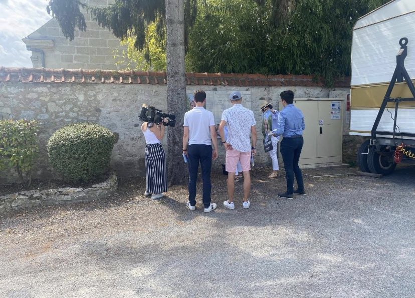 JeunesMacron02's tweet photo. Tous mobilisés pour Aude et Marc , des députés de terrain , proches de leurs citoyens , le 19 juin votons @AudeBono et @MarcDelatte , #legislatives2022 https://t.co/hdJlMGmmDK