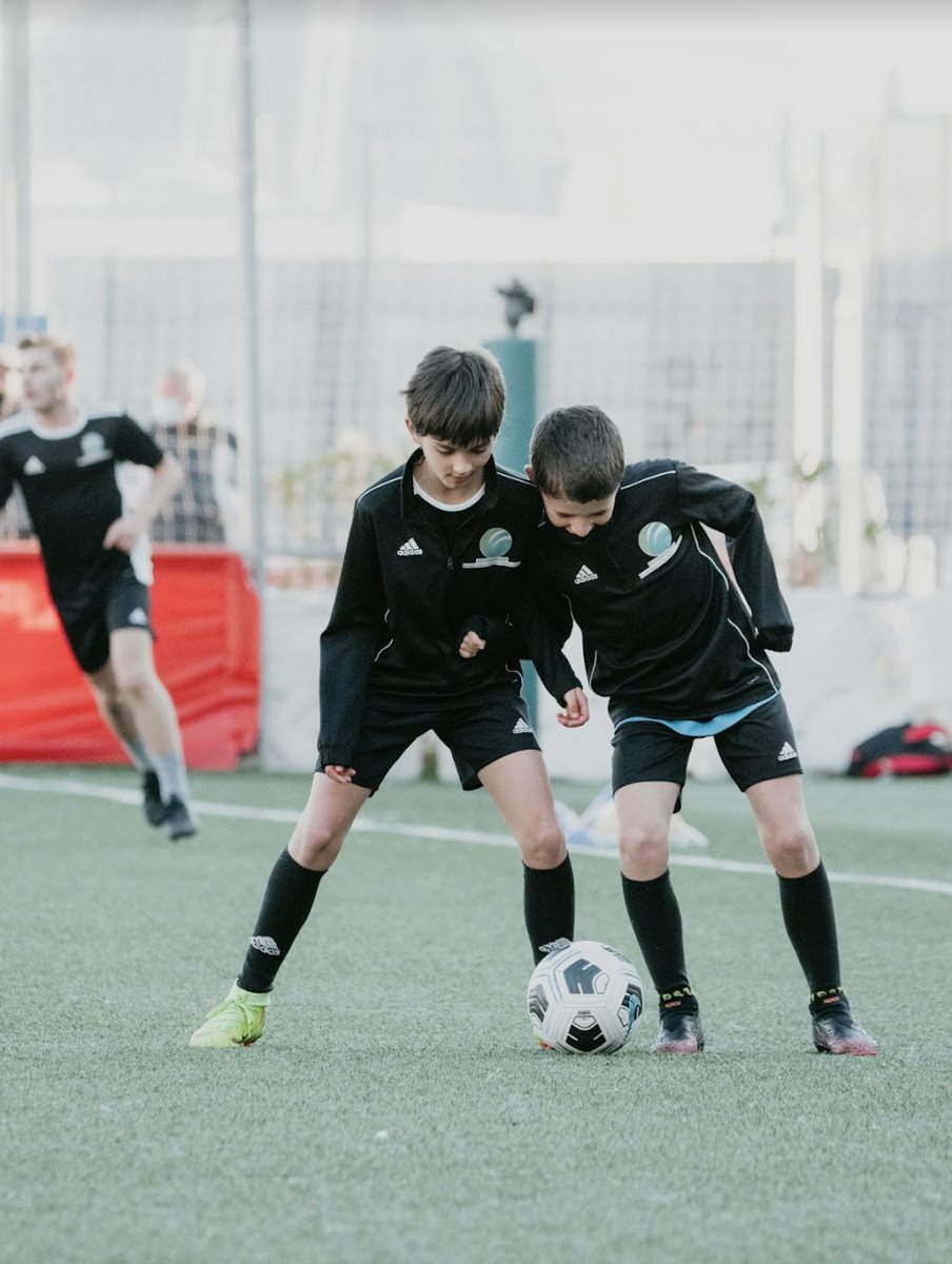¿Os apetece cerrar la semana con un poco de fútbo? ⚽️

¡Nos vemos el domingo en la 📍 Sede Matapiñonera! 🔥
⌚ 09:30 a 10:45

#AcademiaIFF #fútbol #madrid