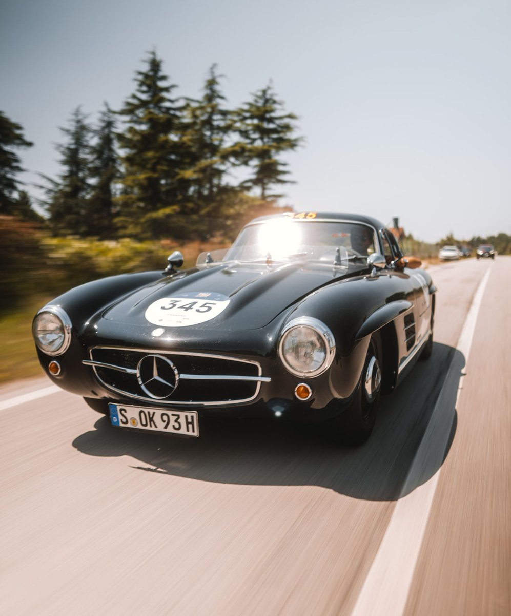 MB_Museum's tweet photo. Is there a better match for our iconic SL – whether modern or classic – than stuntman and car enthusiast Riley Harper (@lifeof_riley on Instagram)? #MBclassic #MBmille #AMGmille https://t.co/QJKLeXbDrs