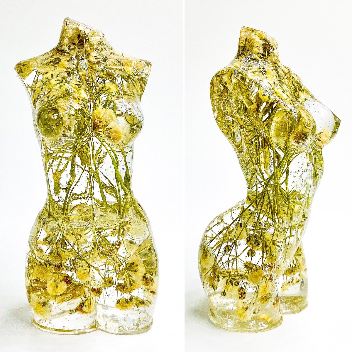 Heatherskiesss's tweet photo. Baby’s Breath Goddess https://t.co/Wi76Z9UpXa