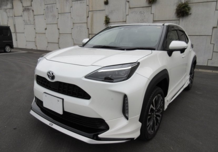 VT3tVZWnZqpCKxI's tweet photo. ⭐️170万円⭐️
メーカー:トヨタ
車名:ヤリスクロス
グレード:Ｇ
排気量:1,500 cc
年式:令和3年(2021年)2月
走行:3,656km(実走行)
車検: 令和 6年2月まで
型式:5BA-MXPB10
個人分割可能
※お問い合わせの際は住まい、分割or一括か記載の上お問い合わせ下さい。
#車　#売ります　#ヤリスクロス https://t.co/bcCigZCyDJ