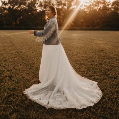 MrsHahn610's tweet photo. #NewProfilePic
📸: @heyrachcreative https://t.co/f89vUpVrAn
