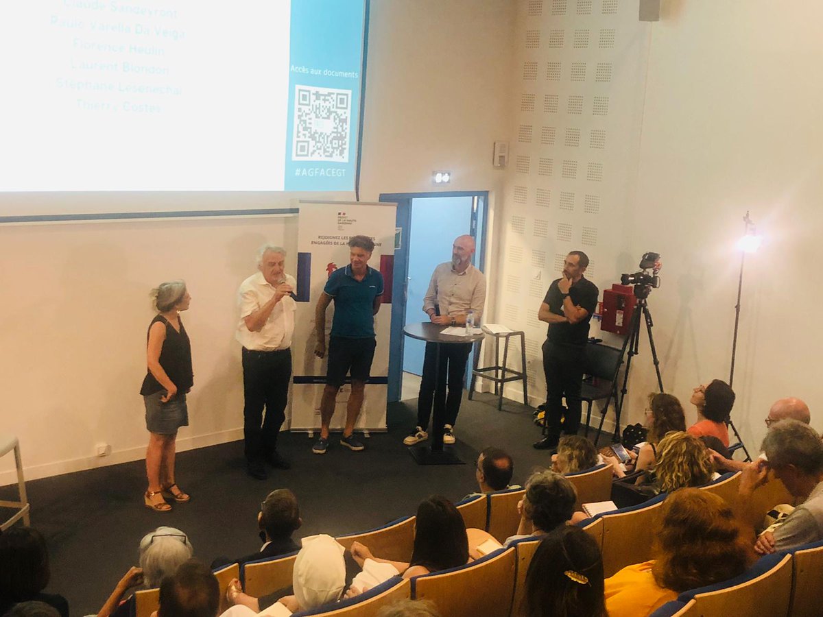 Plusieurs générations réunies ! Merci aux anciens président.e.s pour votre présence et d'avoir dirigé FACE jusqu'à aujourd'hui ! 
#AGFACEGT