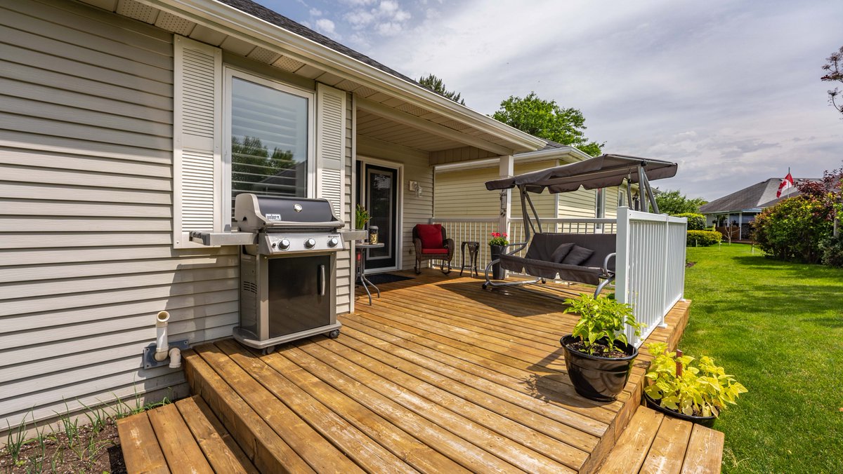 norfolkcountyre's tweet photo. Excited to see this #NEWLISTING go #LIVE on #Realtor.ca soon! Ready for showings!
Fully Renovated and Move-in Ready! 6 Dereham Drive, a meticulously, well-maintained bungalow located in the esteemed Hickory Hills Adult Community. #Tillsonburg #OxfordRealEstate #ForSale https://t.co/MP2dn5T9OR