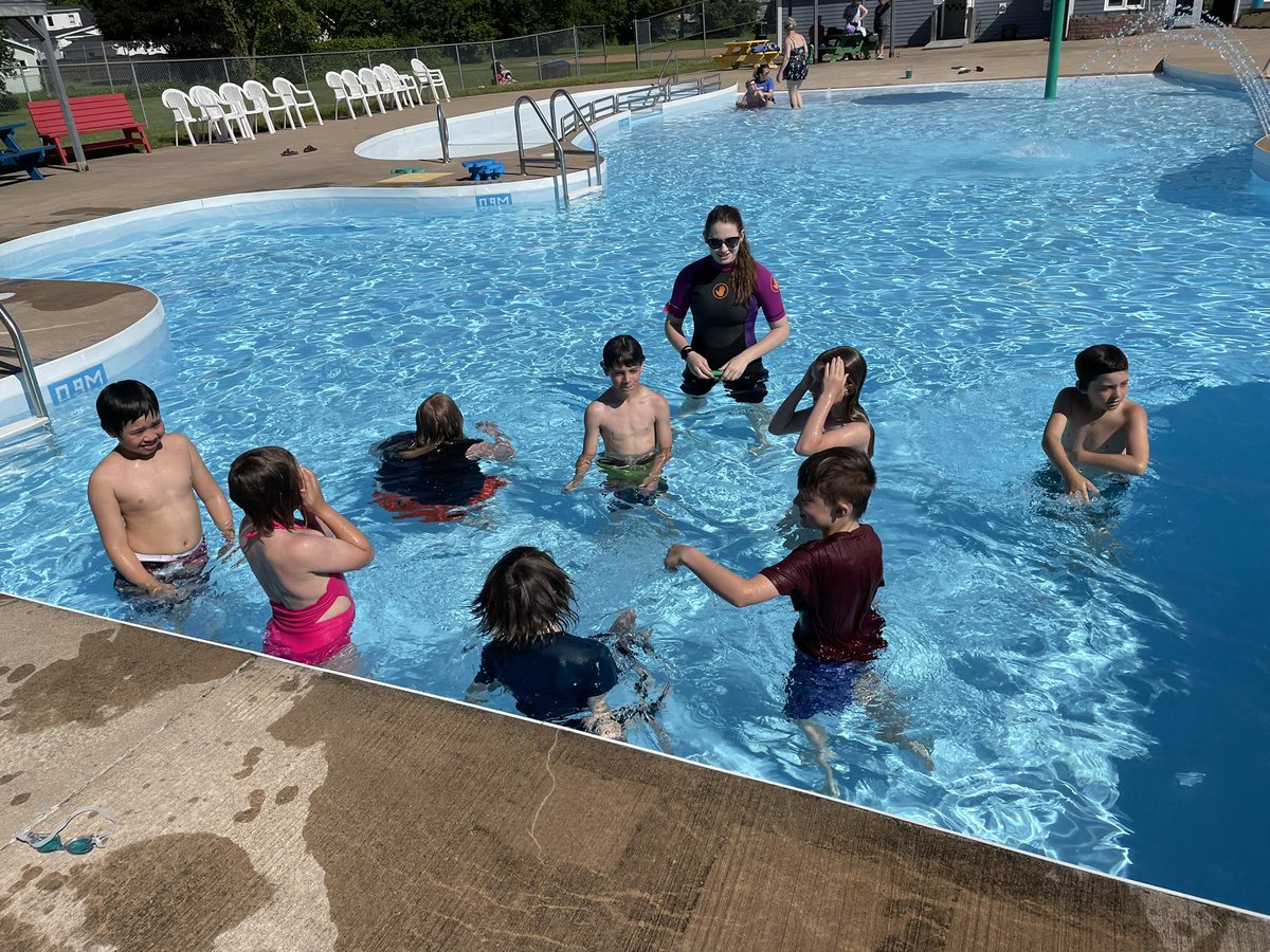 Mrs. Boyd tweet media