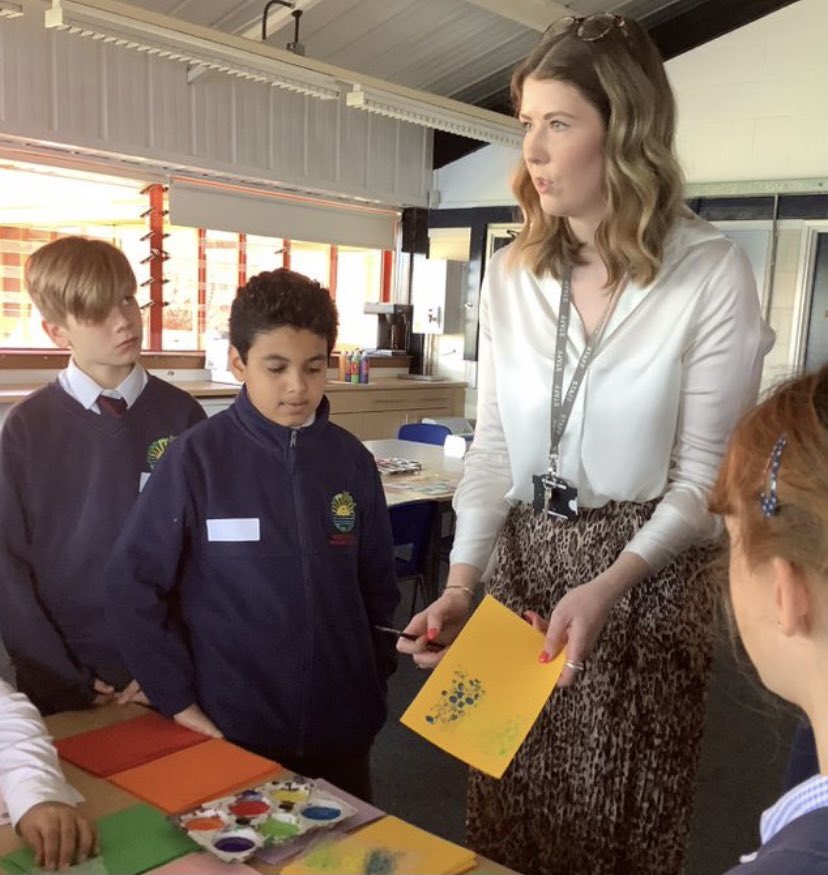 west_ewell's tweet photo. Year 6 enjoyed working on our collaborative art project with @EpsomEwellHigh by learning about different techniques to create texture. Watch this space for updates next week...Thank you Miss Merson, we can't wait to get back into your art studio next week! 🎨 https://t.co/gYb9YGnvT8
