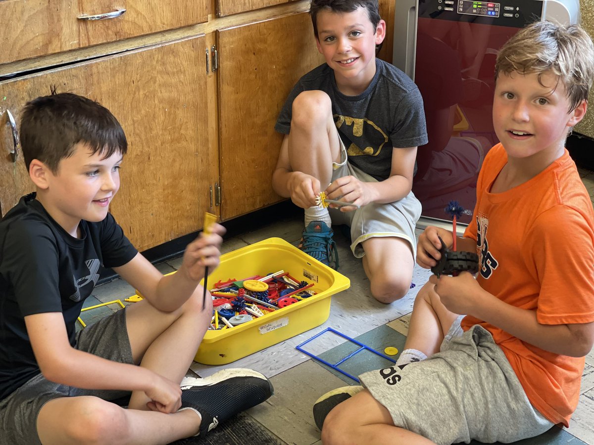 5 Awesome tweet media