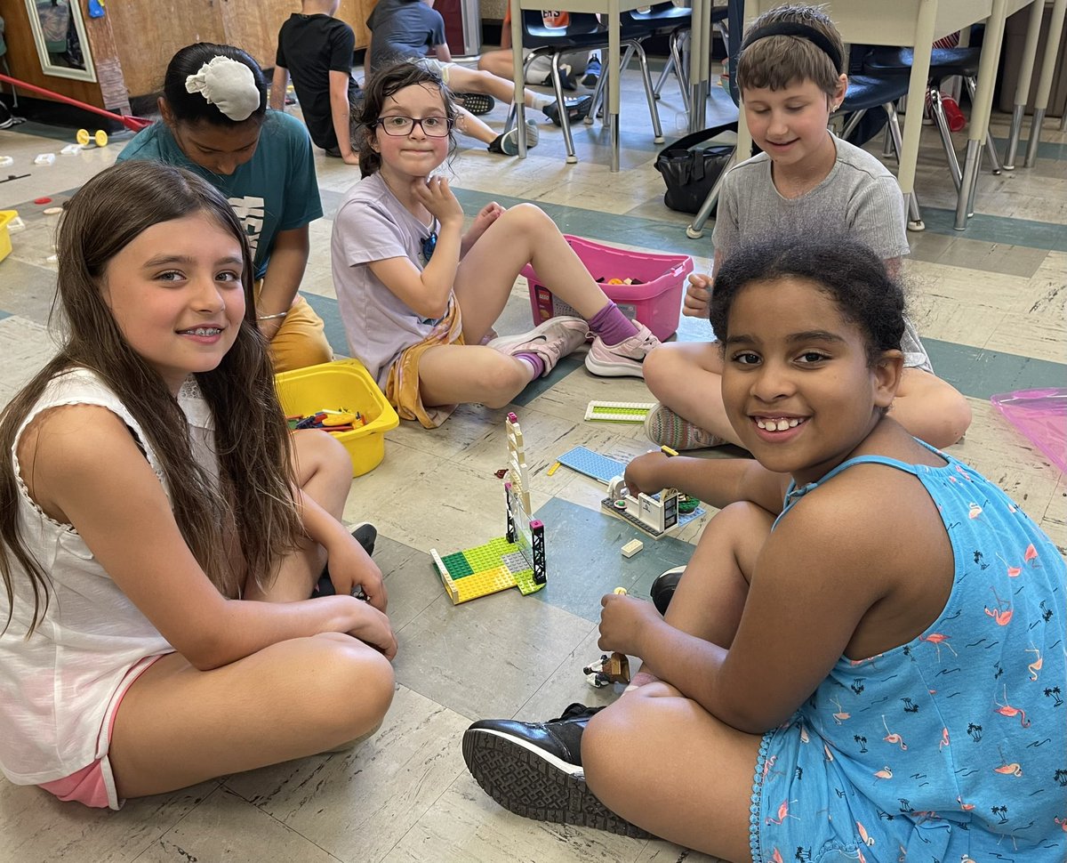 Frameworks, cubes, Lego, K’nex…What do you like to build with? <a href="/PrincipalRomano/">Rob Romano</a> <a href="/D_M_Eagle/">D.M. Eagle Public School</a>