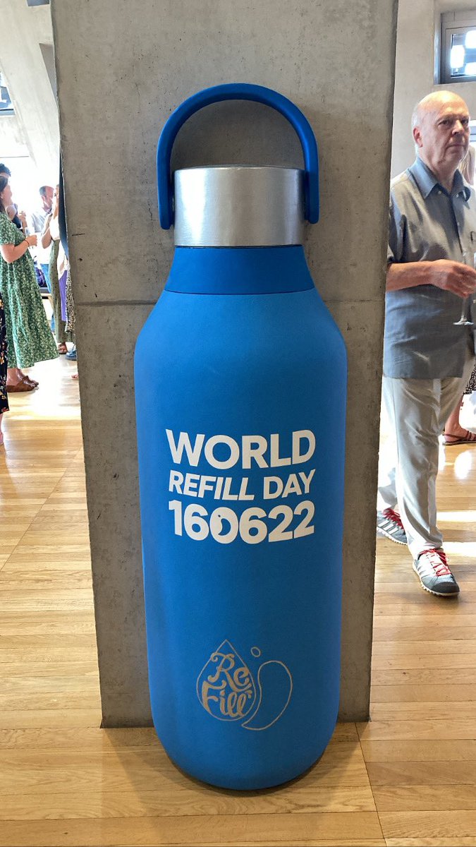 We’re at the Tate this evening celebrating #WorldRefillDay with our amazing headline sponsors <a href="/Chillysbottles/">Chilly's</a> - check out this mega refill bottle 🤩💙