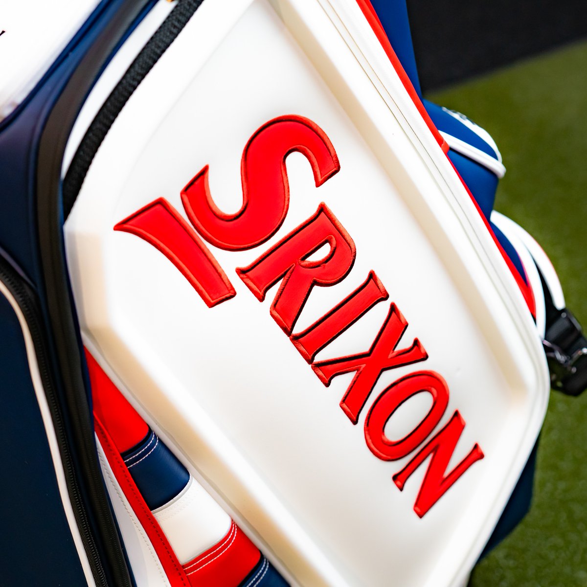 clubchampmedia's tweet photo. 🇺🇸 #USOPEN GIVEAWAY 🇺🇸 

We’ve got a patriotic @SrixonGolf staff bag to give away to one lucky follower! 

To enter for a chance to win: 

1.) Follow Club Champion 
2.) RT and tell us below who’s going to come out on top at Brookline! ⬇️ https://t.co/M4RLfyK1M4