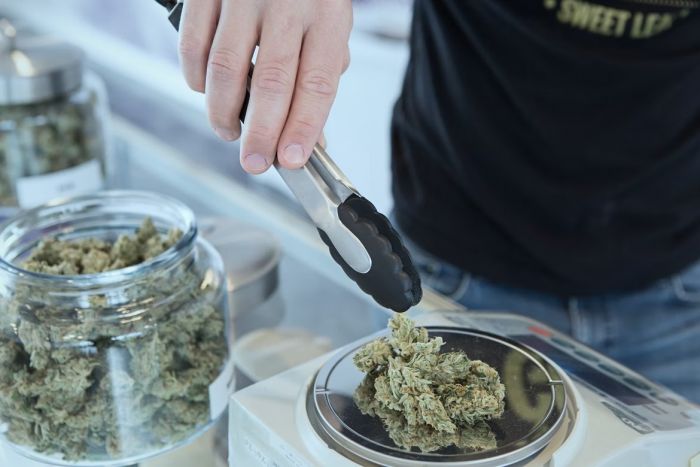 hemp_talk's tweet photo. Oregon will become first US state to ban synthetic cannabis
#hemp #cbd #cannabis #cannabiscommunity #cbdoi https://t.co/eDuk0w5l29 https://t.co/GfPahMIGSi