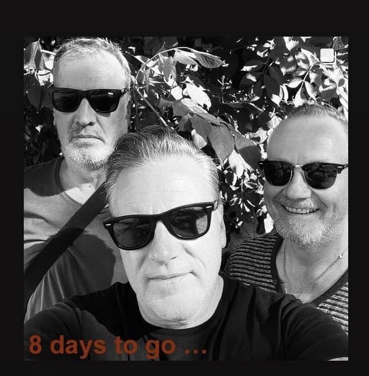 AndreGuitarBas's tweet photo. Looking forward the gig in Meschede next week https://t.co/xa7ciwPCdM