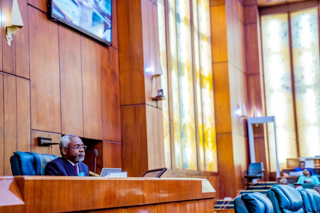 HouseNGR tweet picture