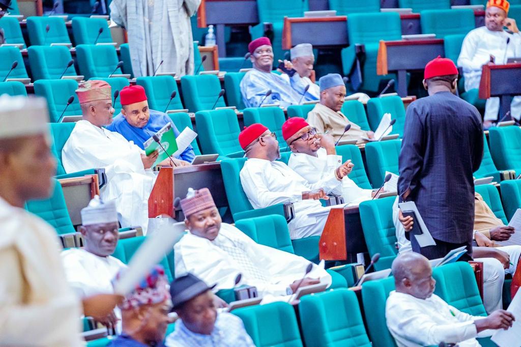 HouseNGR tweet picture