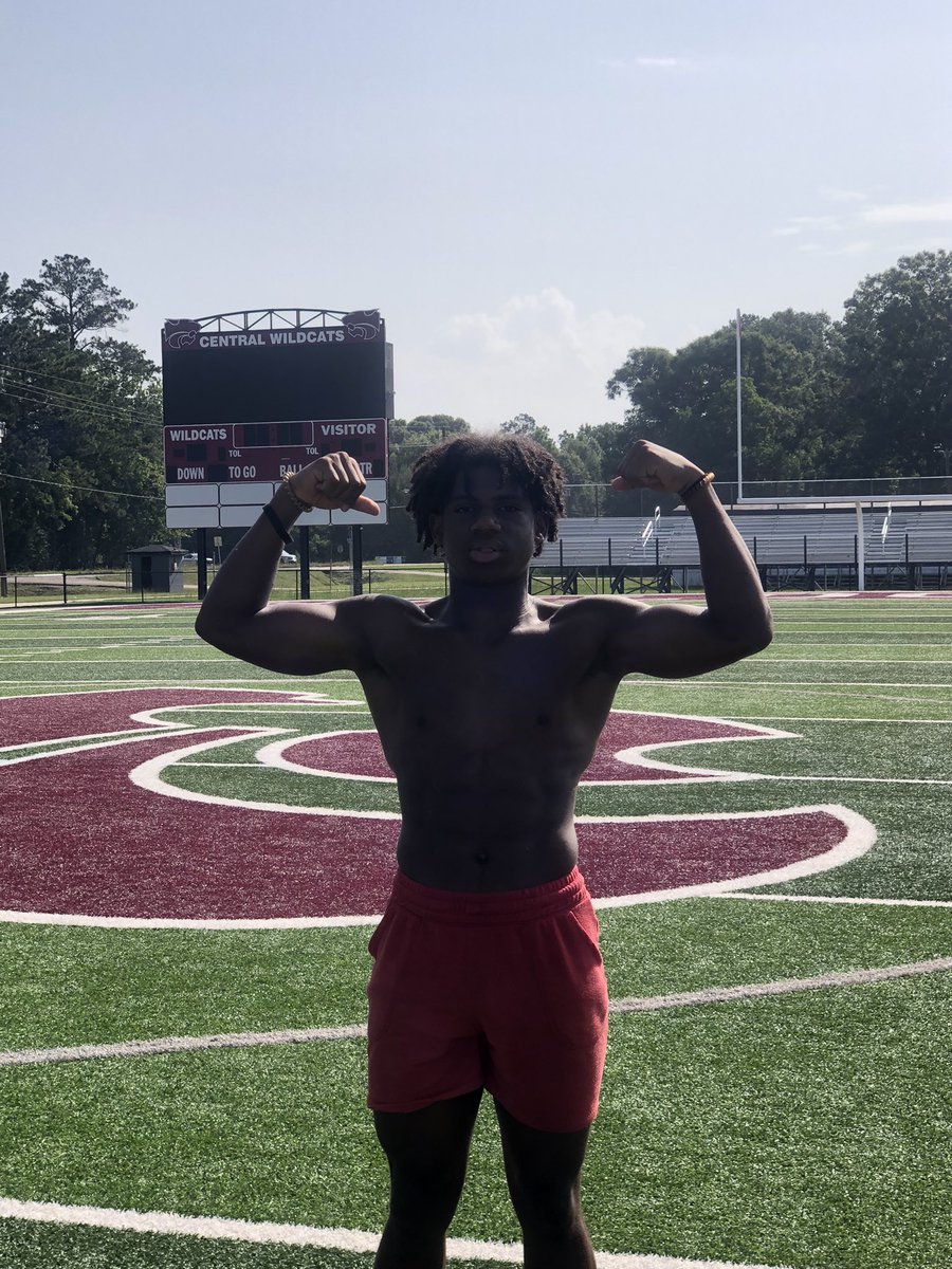 chs_br_strength's tweet image. Thursday, June 16, 2022 Lifter of the Day: Junior DB Tre Ricard. Dude killed the lift and Four  12 plays drives!      #ThrowThemBonesThursday