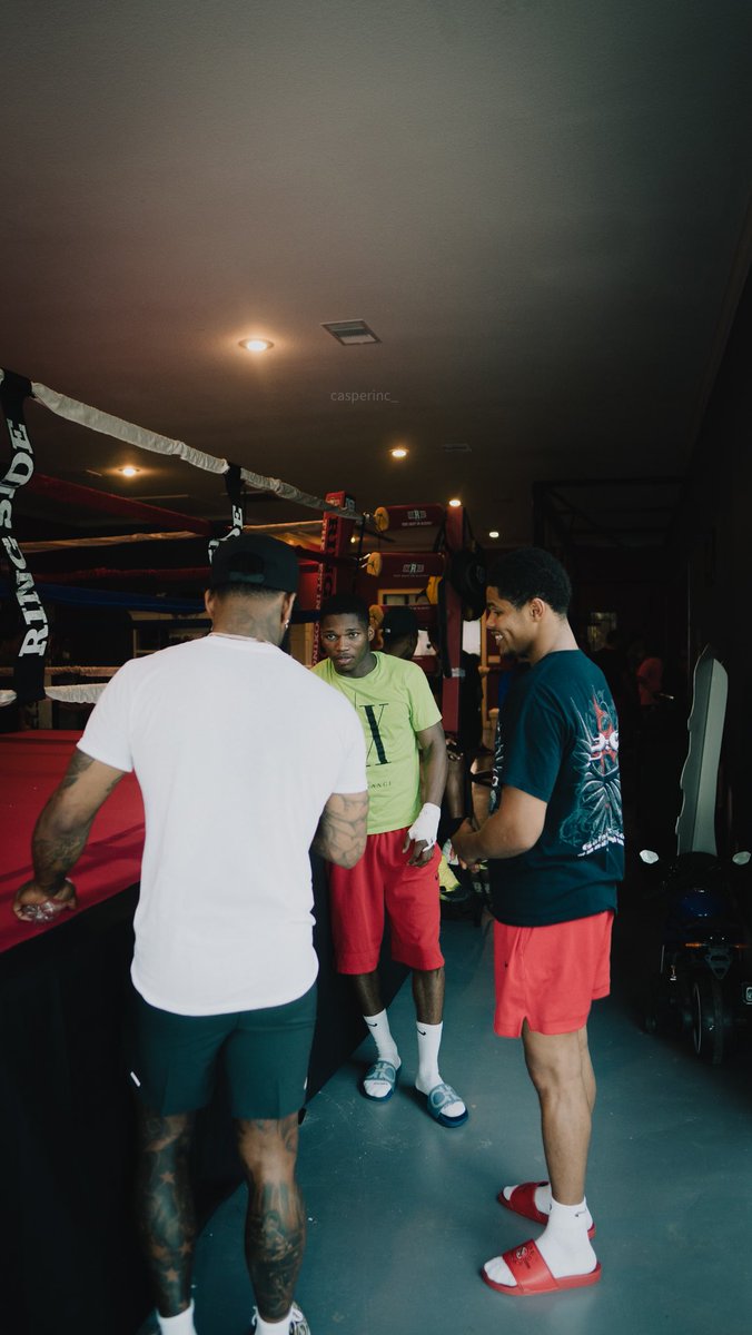 Casperinc__'s tweet photo. Shot by me 📸
#boxing #photography https://t.co/JY8TdlJDnC