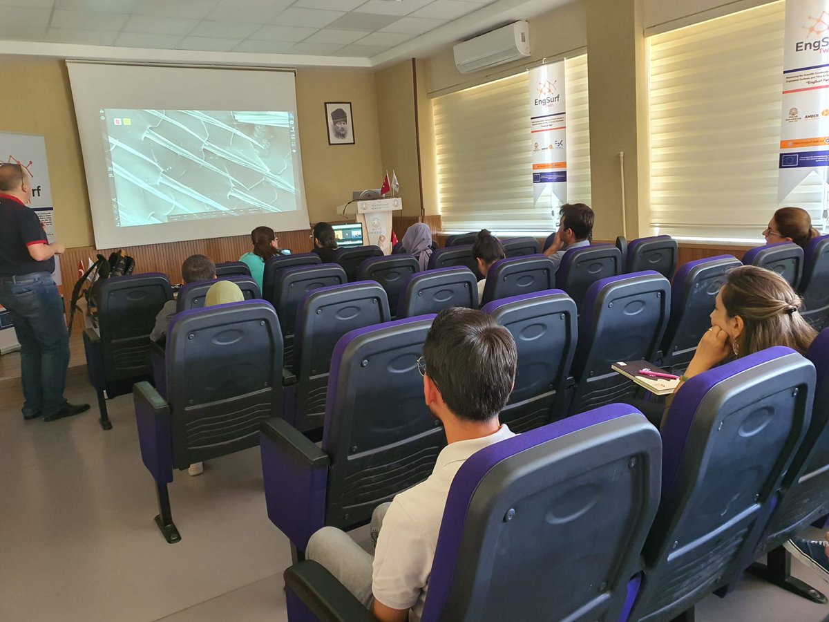 Second day of our course with interesting #sem images🔬#selcukuniversitesi #engsurf #nanomaterials #fbk #HorizonEU #widening #EUResearchArea <a href="/FBK_research/">Fondazione Bruno Kessler - FBK</a> <a href="/ambercentre/">AMBER</a>