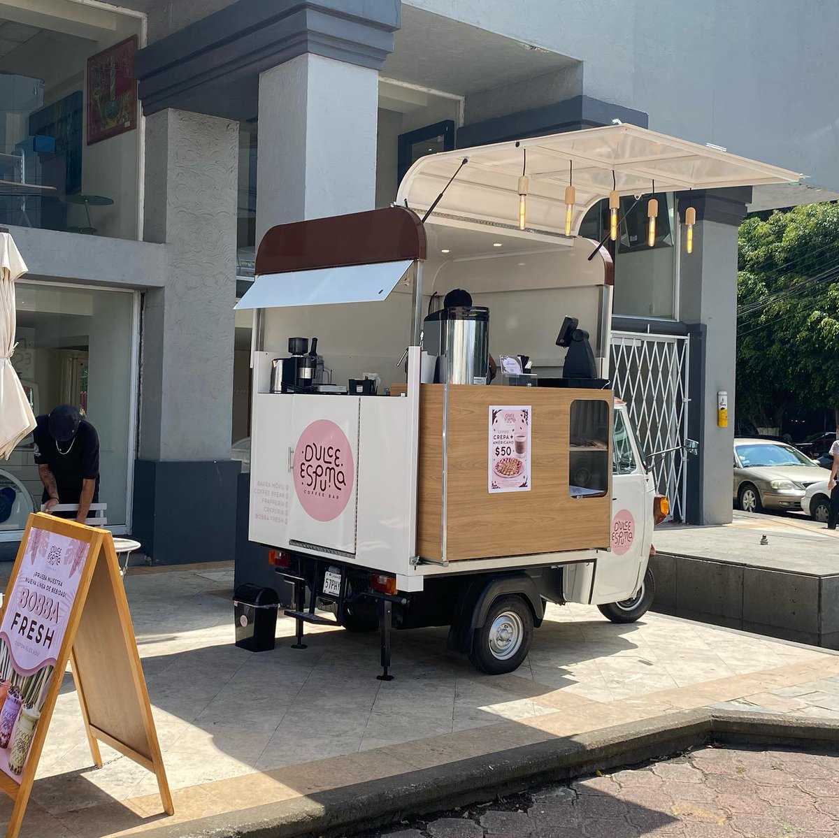 Motocarro Piaggio Mx tweet media