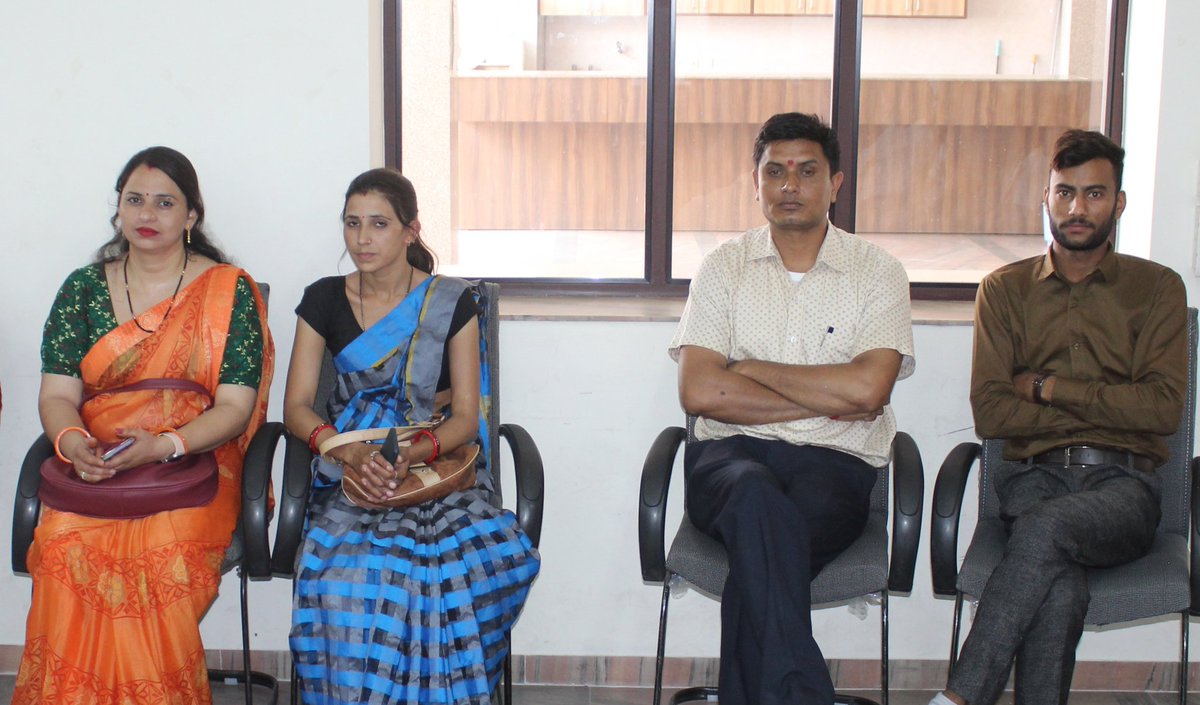 RahulKu61864514's tweet photo. Thanks to all of you!!
 #NewSunriseSchool
 We appreciate your active #Participation at #BSDUJaipur!
 We hope that the #Experience was as much #Joyful for you as it was for #Hosting this amazing event. #SkillMeUp #SkillIndia

 #Thank you
 #RahulBSDU • #BSDURahul @BsduOfficial https://t.co/u4bCwUVWug