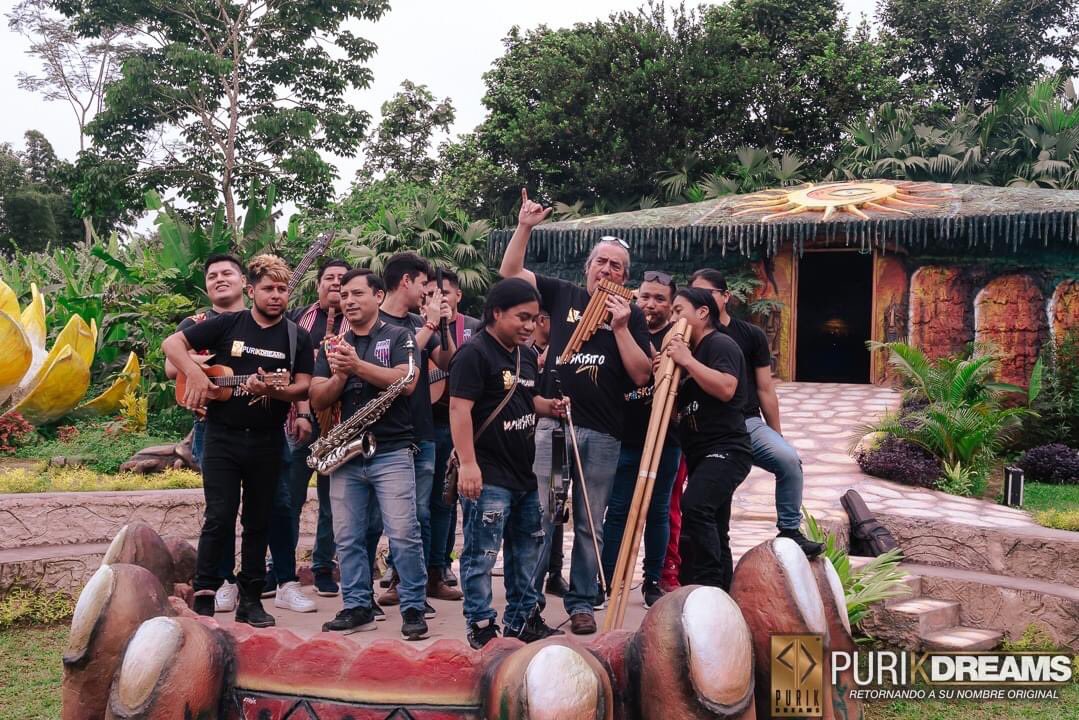 PURIKDREAMS's tweet photo. Y esta vez Purik Dreams estuvo en la mágica provincia @SantoDomingo de los Tsáchilas, donde conocimos más de esta cultura milenaria de nuestro hermoso Ecuador. 🇪🇨
Junto a @Wayra_nin en la comunidad @Mushily, tuvimos el priviledio de ser parte de una experiencia única en la Natur https://t.co/5j6ZfeQwBs