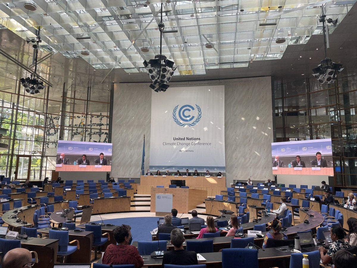 Delighted to have been part of the first in-person #OceanClimateDialogue at @UNFCCC 🌊 an important step in scaling-up ocean-climate #action and #financing! Let’s keep the momentum strong on the road to @COP27Africa