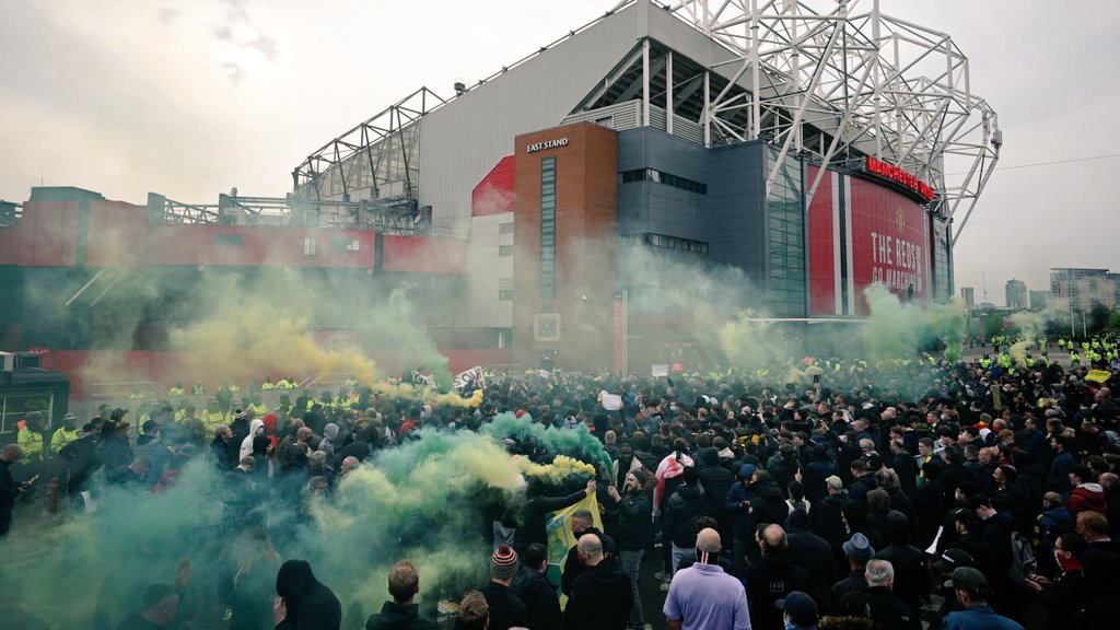 Spentagallo_'s tweet photo. In September I will also be there to protest in Manchester, I live in Rome, we will send these worms away.

Mufc not the money for the love. https://t.co/iwECJJZda0