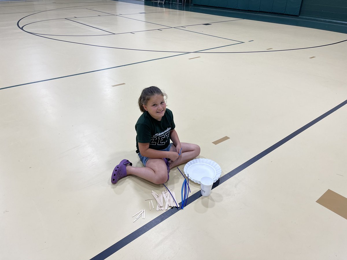misskatelynnnnn's tweet photo. Parachute challenge. Khloe was our winner. #gozeps #summercamp #NLC https://t.co/UbumhYMXeV