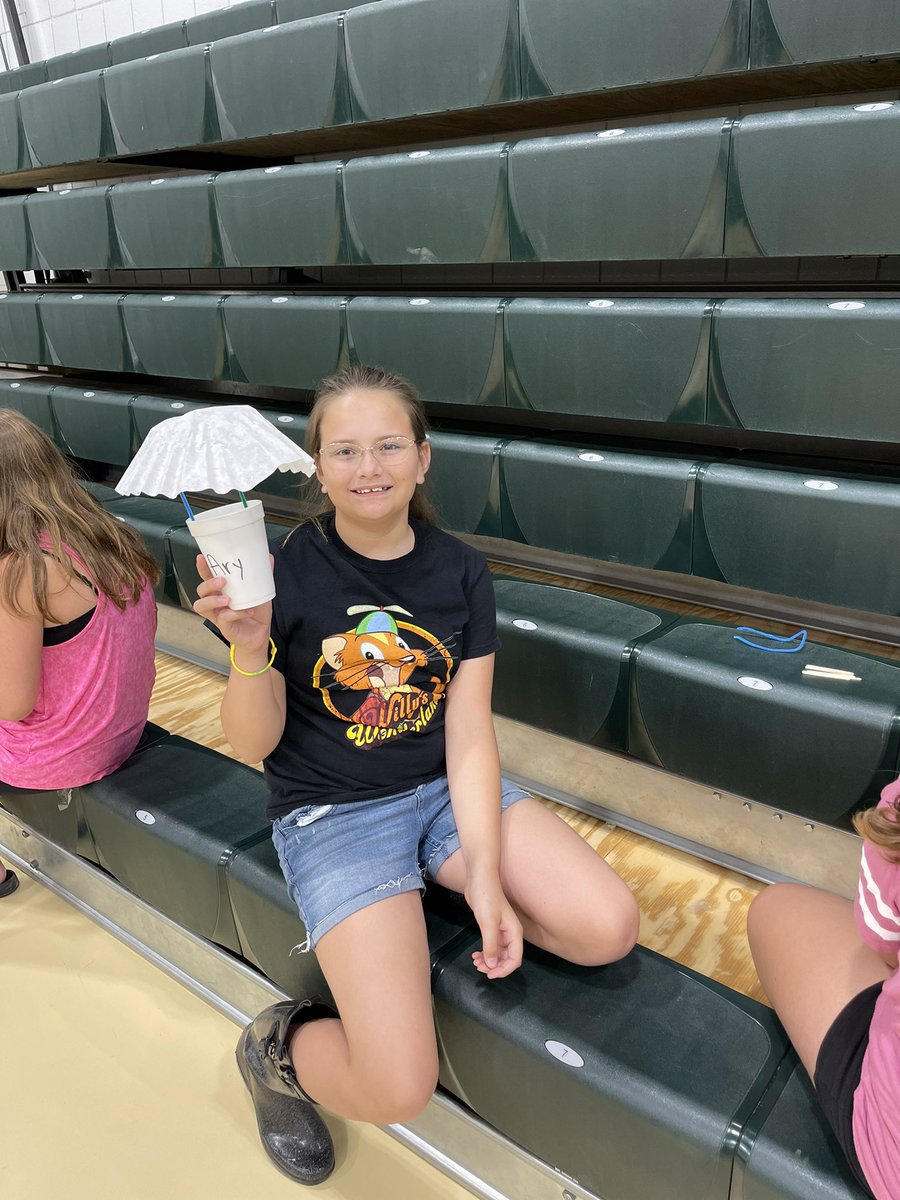 misskatelynnnnn's tweet photo. Parachute challenge. Khloe was our winner. #gozeps #summercamp #NLC https://t.co/UbumhYMXeV