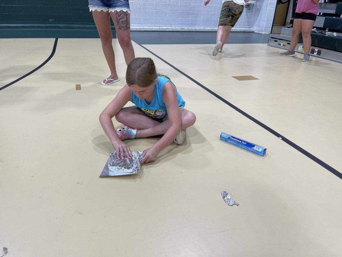 misskatelynnnnn's tweet photo. Tin foil boat designs #gozeps #summercamp #NLC https://t.co/xsSRwigNpJ