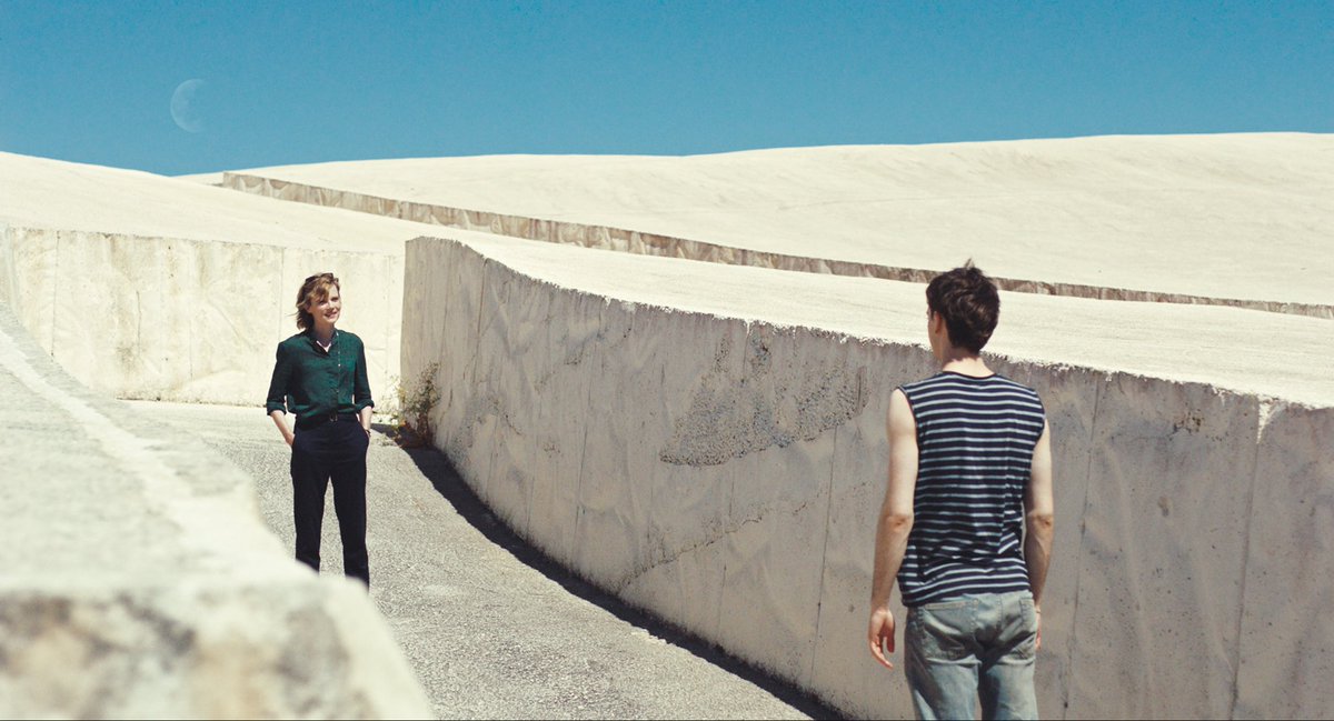 Découvrez au @formudesimages, LA DÉRIVE DES CONTINENTS (AU SUD) de Lionel Baier, avec Isabelle Carré, Théodore Pellerin et <a href="/tomvillaoff/">Tom Villa</a> !

Reprise de la <a href="/Quinzaine/">Quinzaine des Cinéastes</a> :
• Samedi 18/06 à 20h30
• Mercredi 22/06 à 15h30

Réservez vos places ➲ bit.ly/RepriseQuinzai…