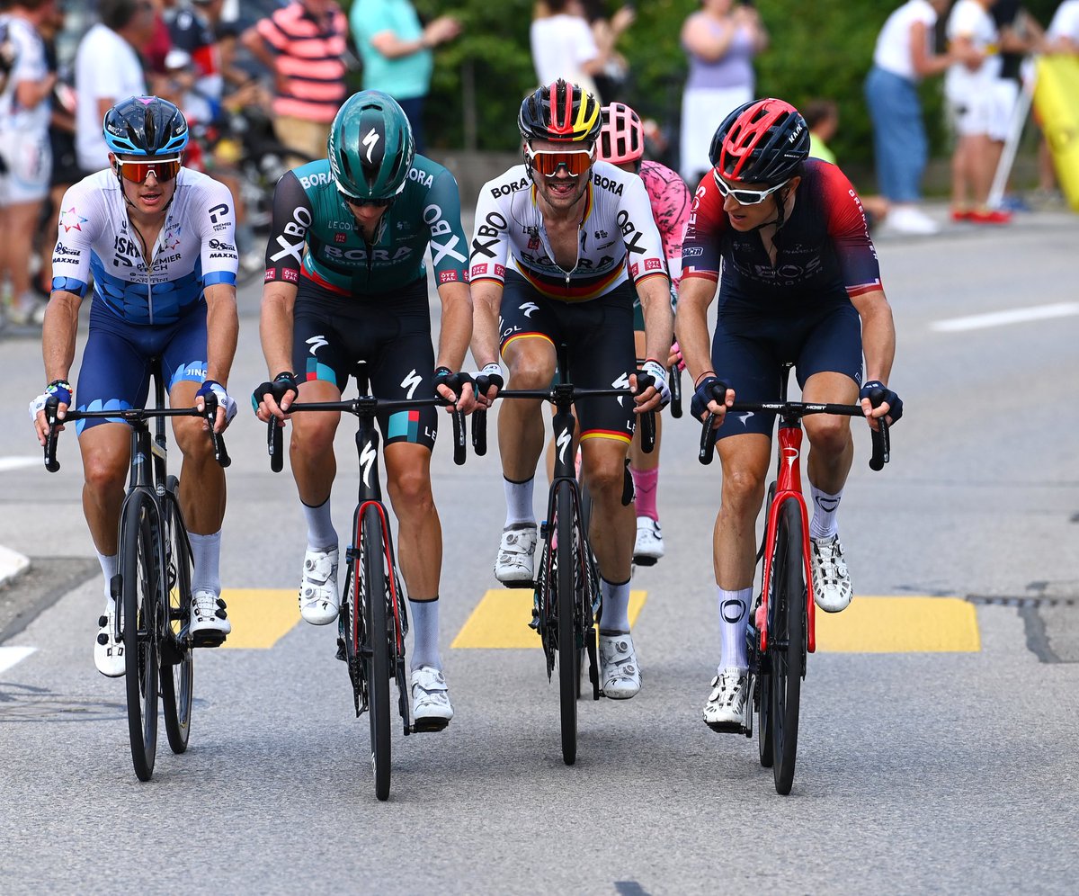 Geraint Thomas tweet media