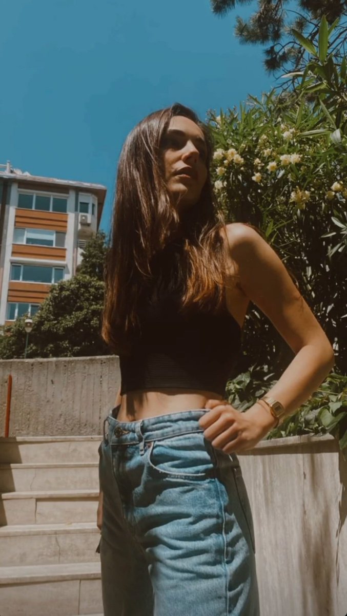 Alev Ateş🔥❤
#YağmurTanrısevsin