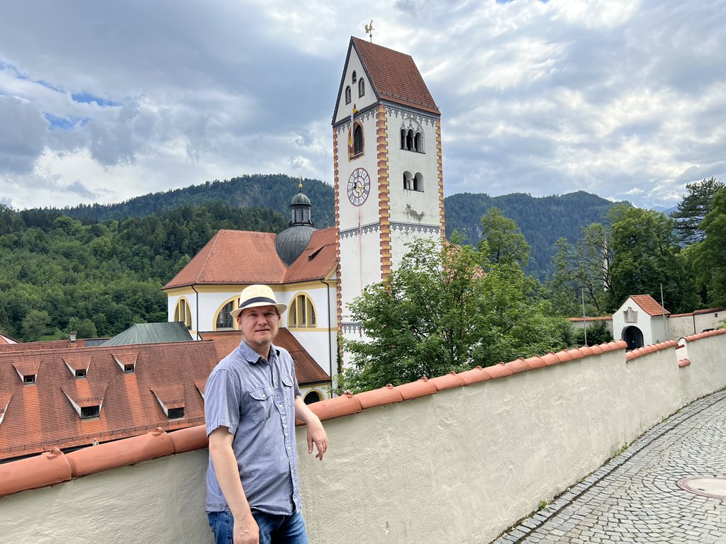realroyhuff's tweet photo. #Fussen #Bavaria #Germany #Alps #GermanAlps https://t.co/8xXa3z7xSc