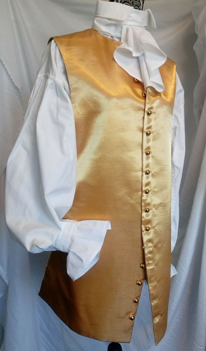 Can my more fashion minded classmates help me pick on what I’m wearing to the ball? I’m kind of blind when it comes to this kind of stuff.