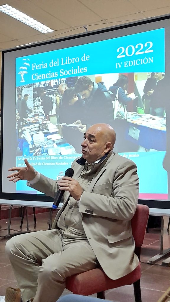 CEGRADArgentina's tweet photo. #CIENCIAPOLÍTICA EN LA FERIA DEL LIBRO 

El miércoles pasado tuvimos en el marco d la IV Edición d la #FeriaDelLibro de Cs. Sociales una jornada dedicada a la Ciencia Política. @lnosetto, @juanabalmedina, @atullio y @WalterMendezAr estuvieron en los 3 paneles centrales en #FSOC: https://t.co/kDW8kbqCn2