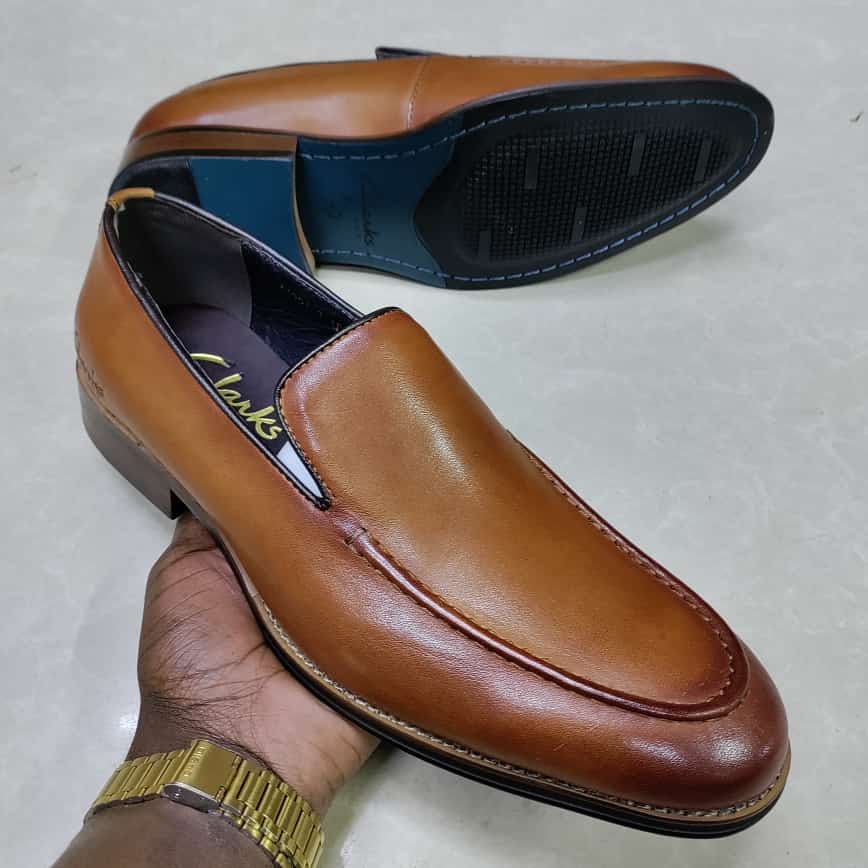 NittoFashions's tweet photo. Grab A pair
Sizes 40-45 Available
4500/=
☎️+254717765553
#ratemycloset
#nfscloset
#RoadtoMMBKE2022 https://t.co/t97u80g9m4