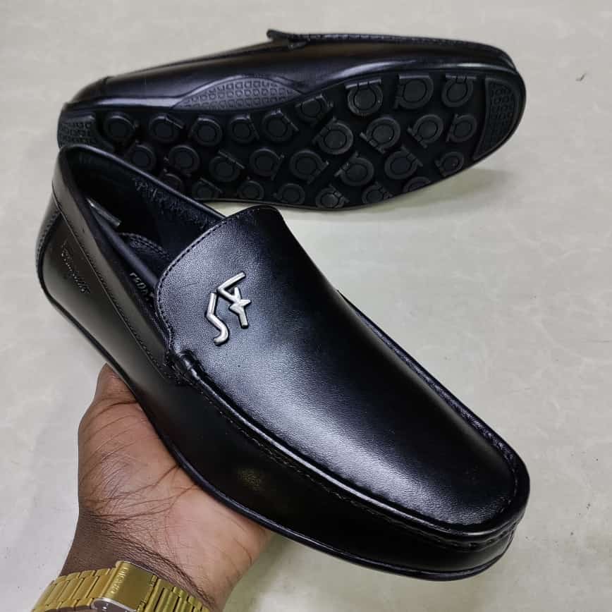 NittoFashions's tweet photo. Grab A pair
Sizes 40-45 Available
4500/=
☎️+254717765553
#ratemycloset
#nfscloset
#RoadtoMMBKE2022 https://t.co/t97u80g9m4