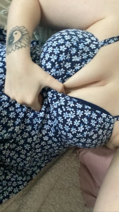 Worship me, spoil me, let me drain you #HumanATM #paypigs #tribute #humilate #blackmail #findom #findomme<a href="/tag/humanatm"class="tags">#HumanATM</a><a href="/tag/tribute"class="tags"><span>#tribute</span></a><a href="/tag/blackmail"class="tags"><span>#blackmail</span></a><a href="/tag/findom"class="tags"><span>#findom</span></a><a href="/tag/findomme"class="tags"><span>#findomme</span></a><a href="/tag/paypigs"class="tags"><span>#paypigs</span></a>